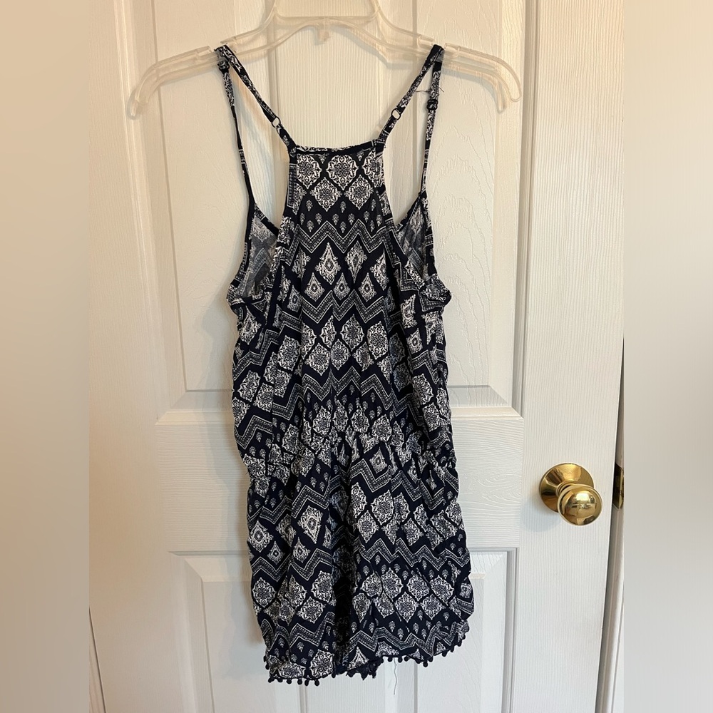 Patterned Romper - Picture 2 of 4